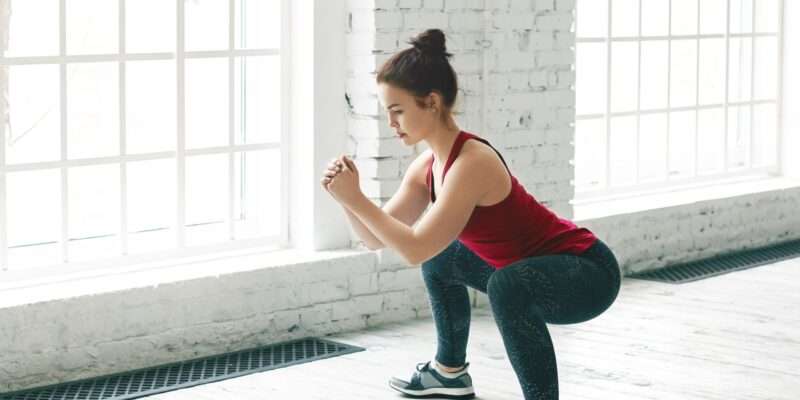 come fare gli squat in modo corretto