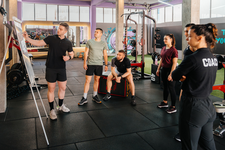 come lavorare come personal trainer meglio corso o laurea, le specifiche e i dettagli inerenti ai due percorsi